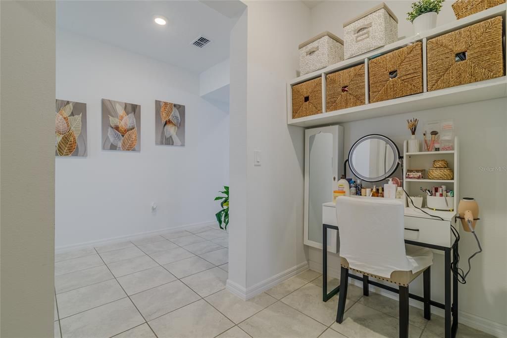 待售: $364,900 (4 贝兹, 3 浴室, 2011 平方英尺)