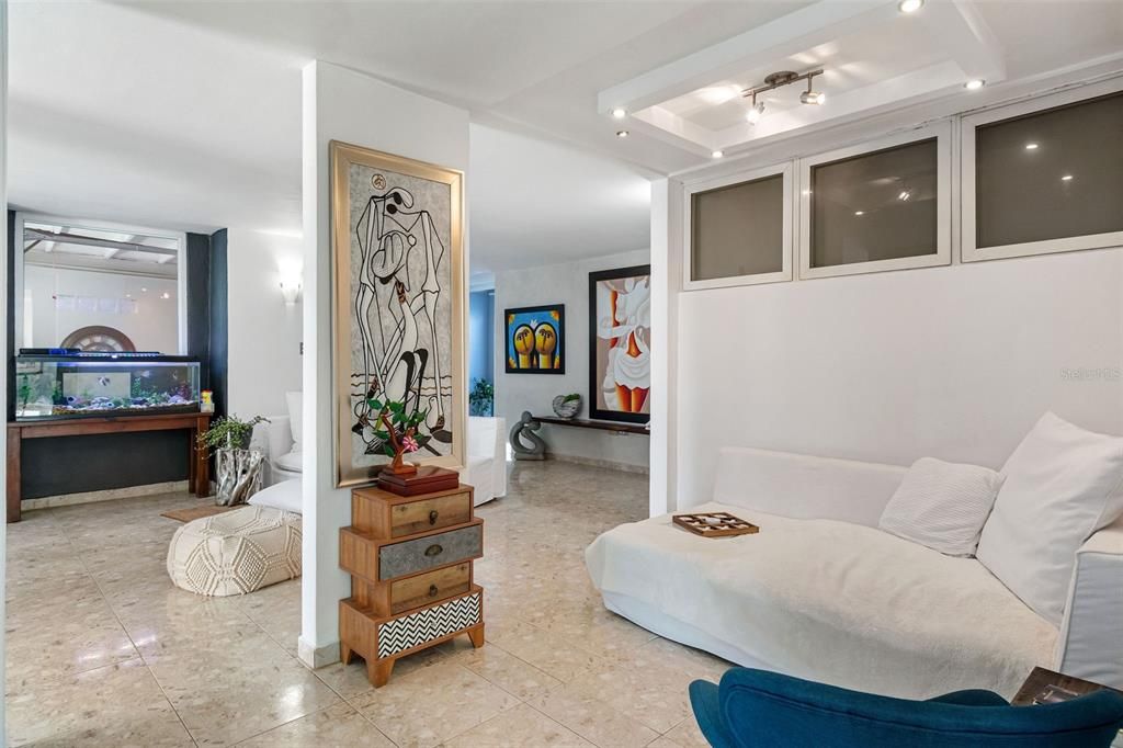 Под контрактом: $529,000 (4 спален, 3 ванн, 1874 Квадратных фут)