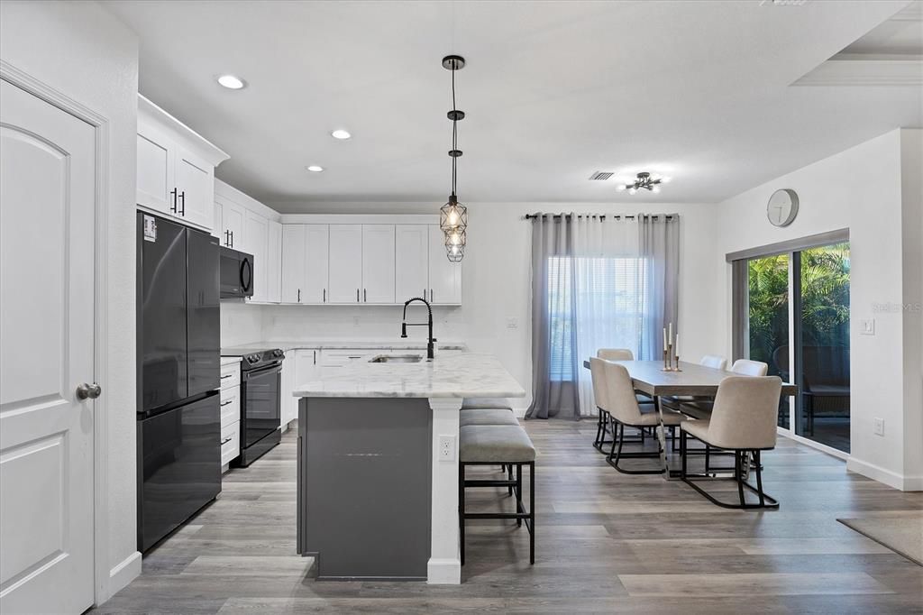 En Venta: $580,000 (6 camas, 0 baños, 2626 Pies cuadrados)