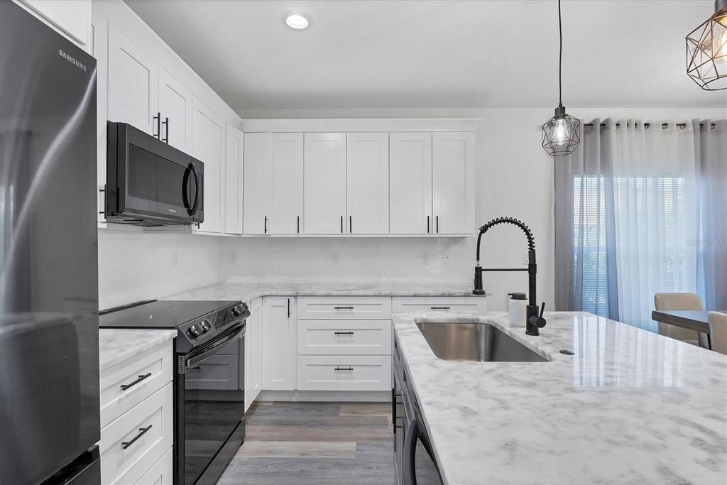 En Venta: $580,000 (6 camas, 0 baños, 2626 Pies cuadrados)