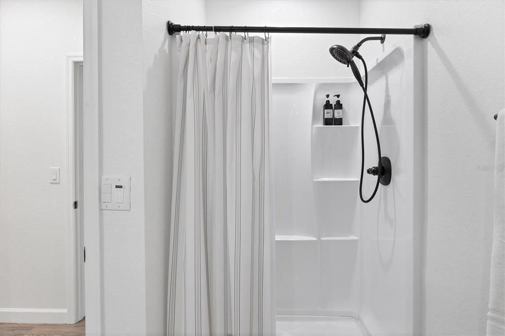 En Venta: $580,000 (6 camas, 0 baños, 2626 Pies cuadrados)