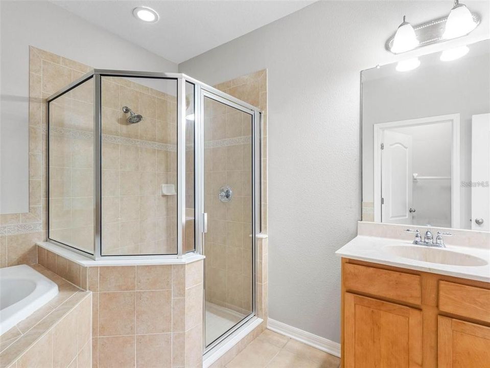 For Sale: $242,000 (3 beds, 2 baths, 1513 Square Feet)