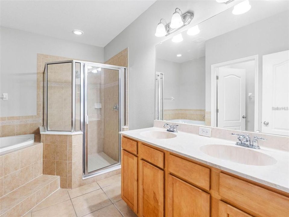 For Sale: $242,000 (3 beds, 2 baths, 1513 Square Feet)