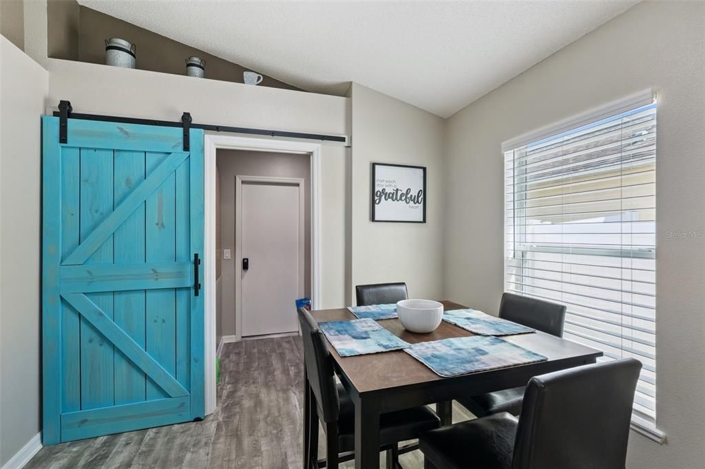 待售: $375,000 (3 贝兹, 2 浴室, 1874 平方英尺)