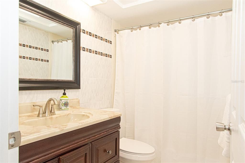 En Venta: $105,000 (2 camas, 2 baños, 1035 Pies cuadrados)