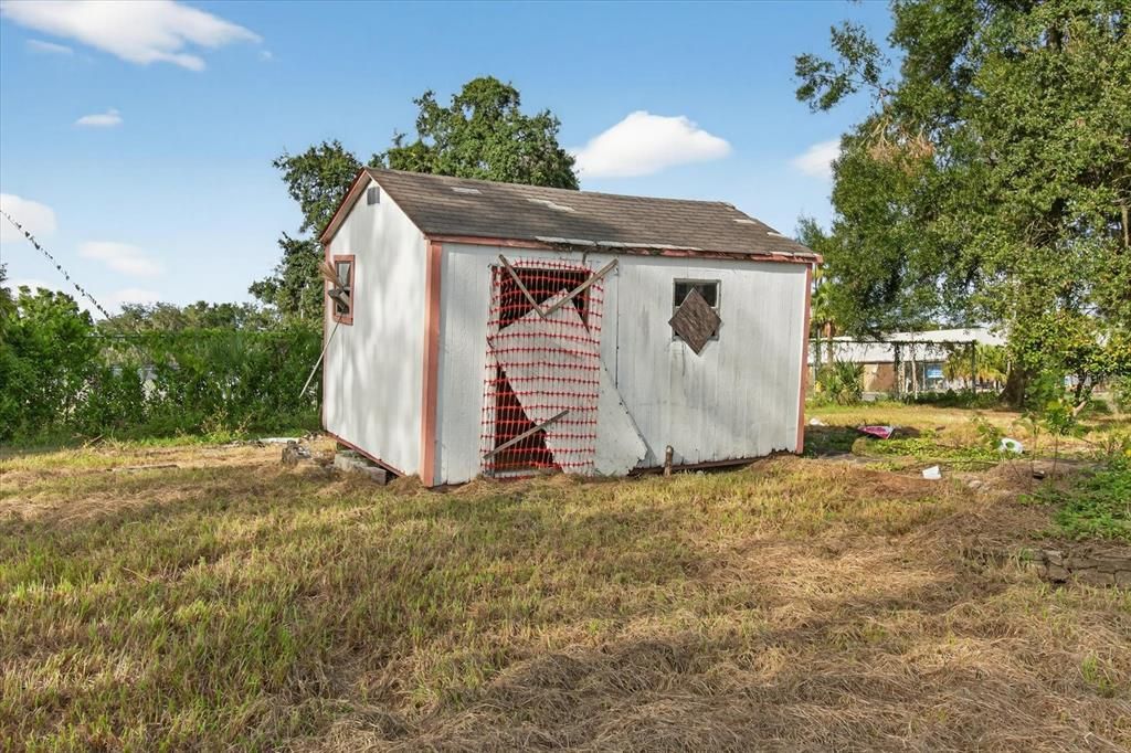 На продажу: $365,000 (0.34 acres)