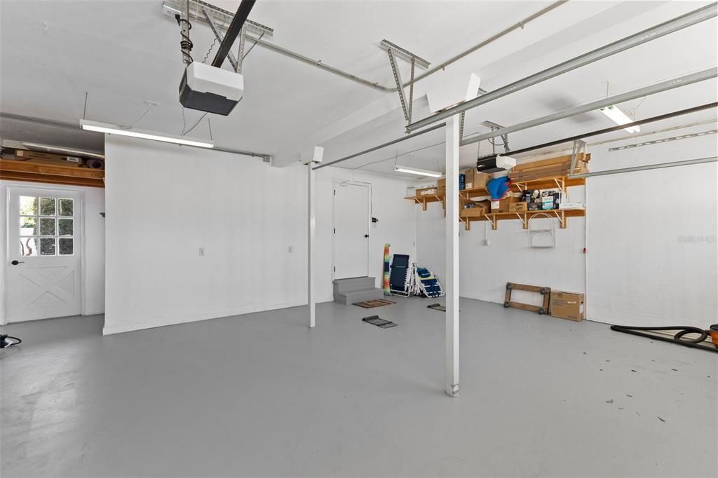 出租: $9,750 (4 贝兹, 4 浴室, 4024 平方英尺)