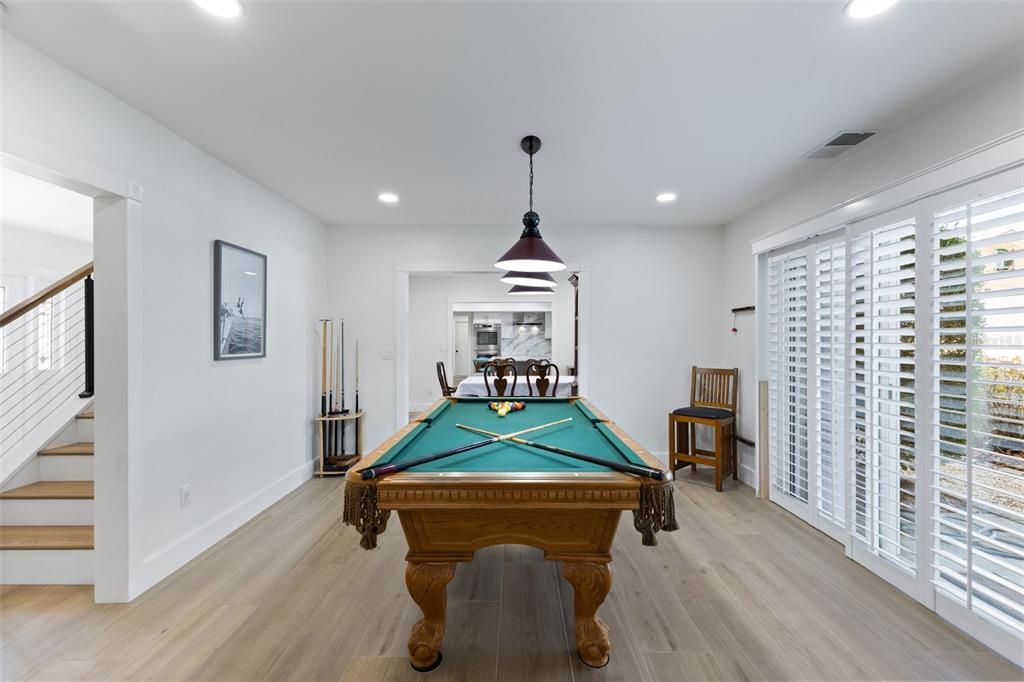 出租: $9,750 (4 贝兹, 4 浴室, 4024 平方英尺)