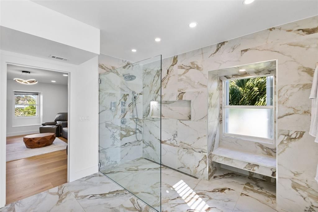 出租: $9,750 (4 贝兹, 4 浴室, 4024 平方英尺)