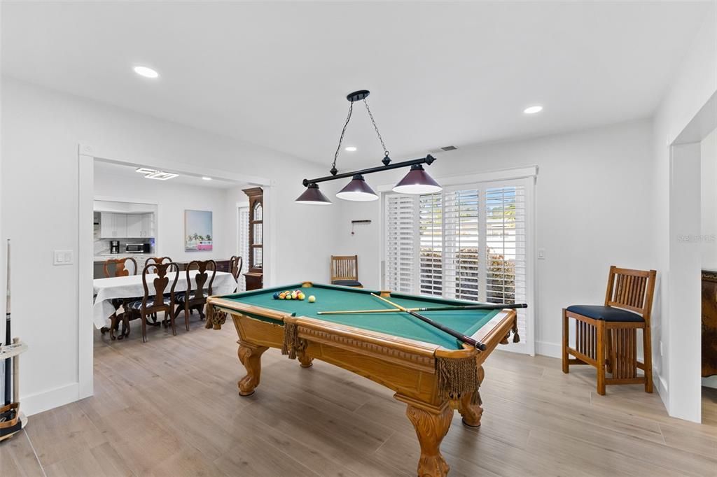 出租: $9,750 (4 贝兹, 4 浴室, 4024 平方英尺)