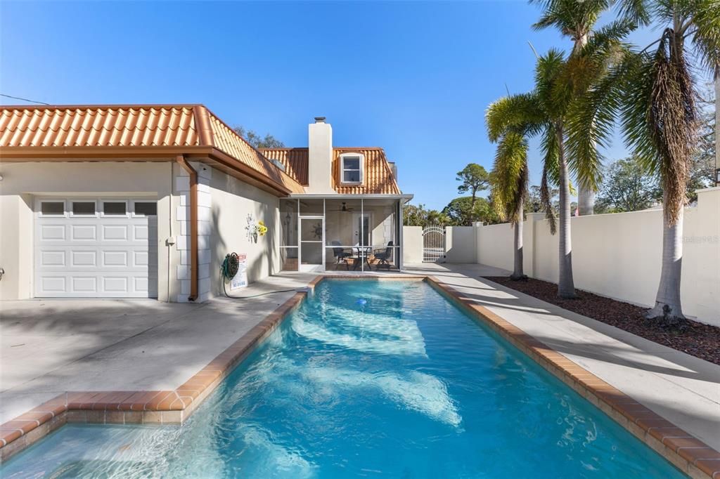 出租: $9,750 (4 贝兹, 4 浴室, 4024 平方英尺)