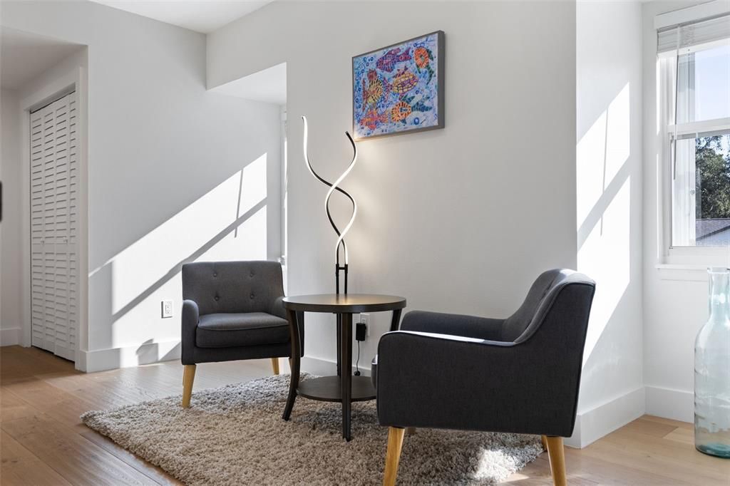 出租: $9,750 (4 贝兹, 4 浴室, 4024 平方英尺)