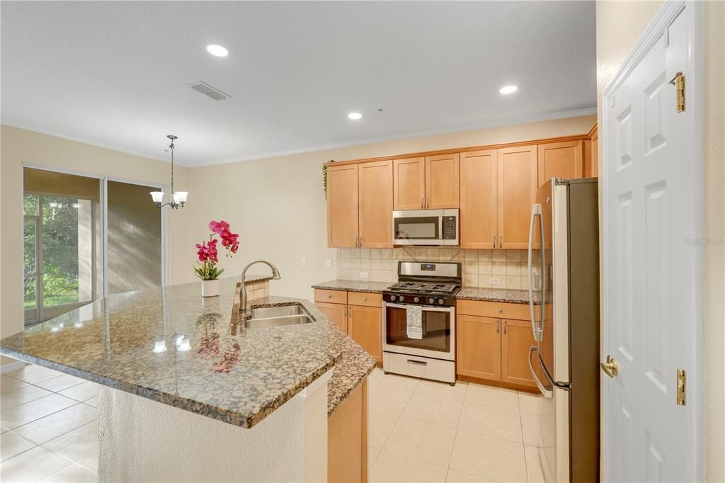 En Venta: $304,000 (3 camas, 2 baños, 1553 Pies cuadrados)