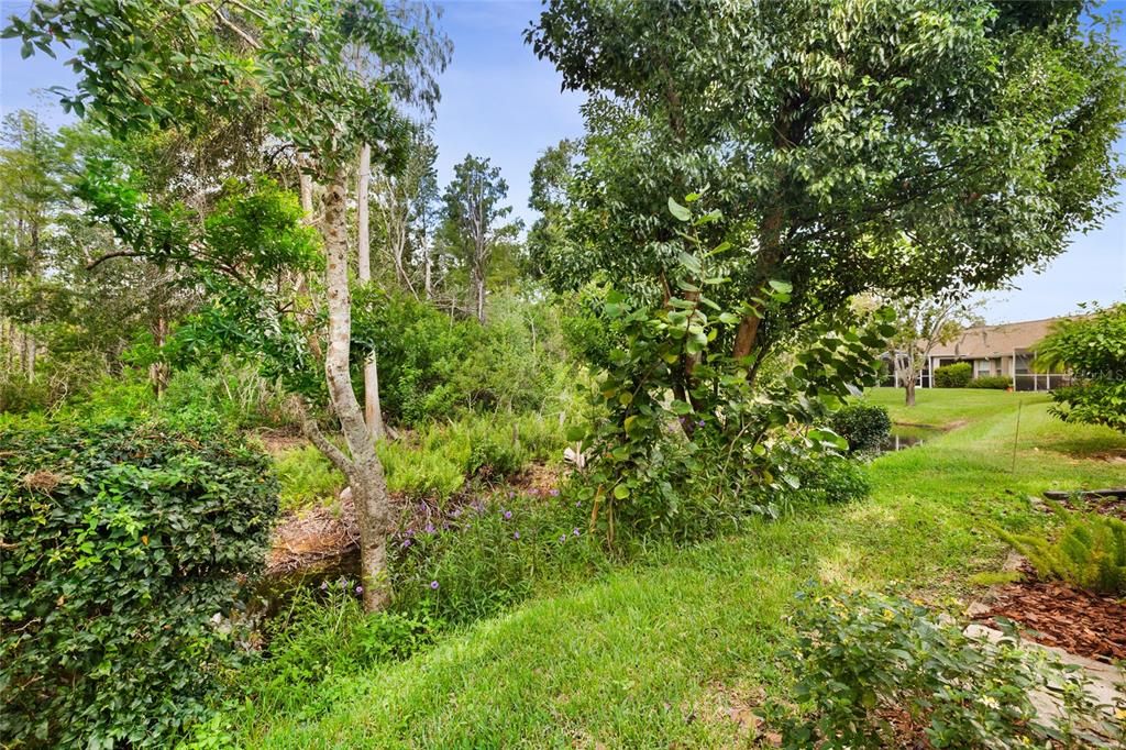 合同活跃: $305,000 (2 贝兹, 2 浴室, 1332 平方英尺)