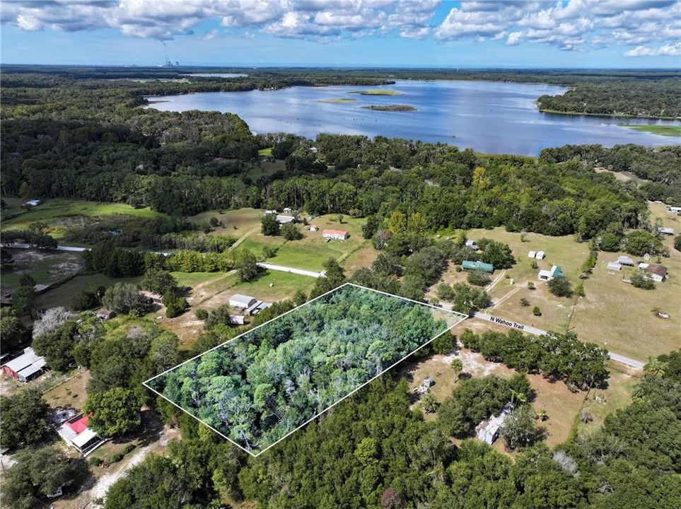 На продажу: $63,900 (2.70 acres)