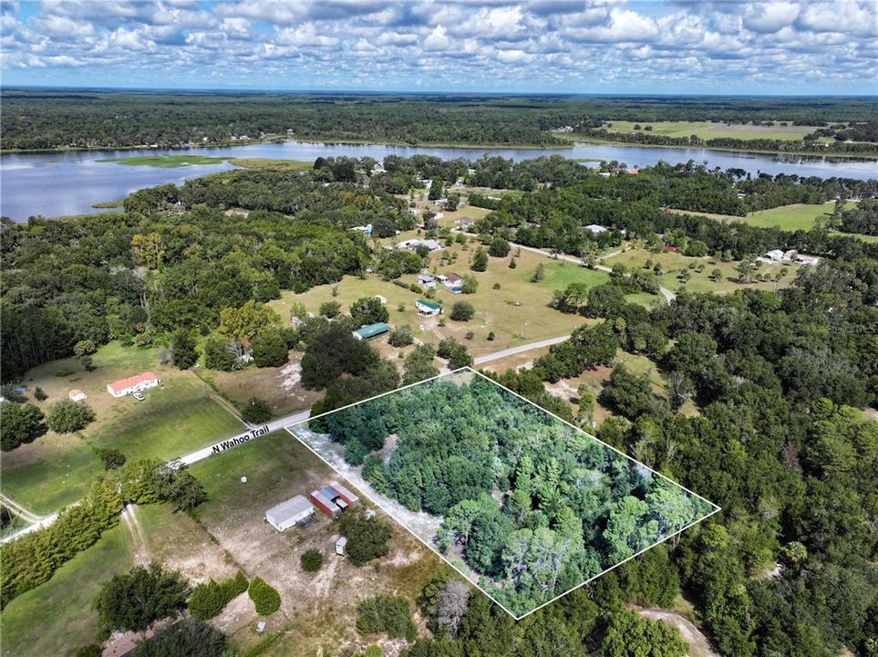 На продажу: $63,900 (2.70 acres)