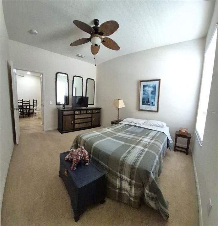 待售: $380,000 (2 贝兹, 2 浴室, 1484 平方英尺)