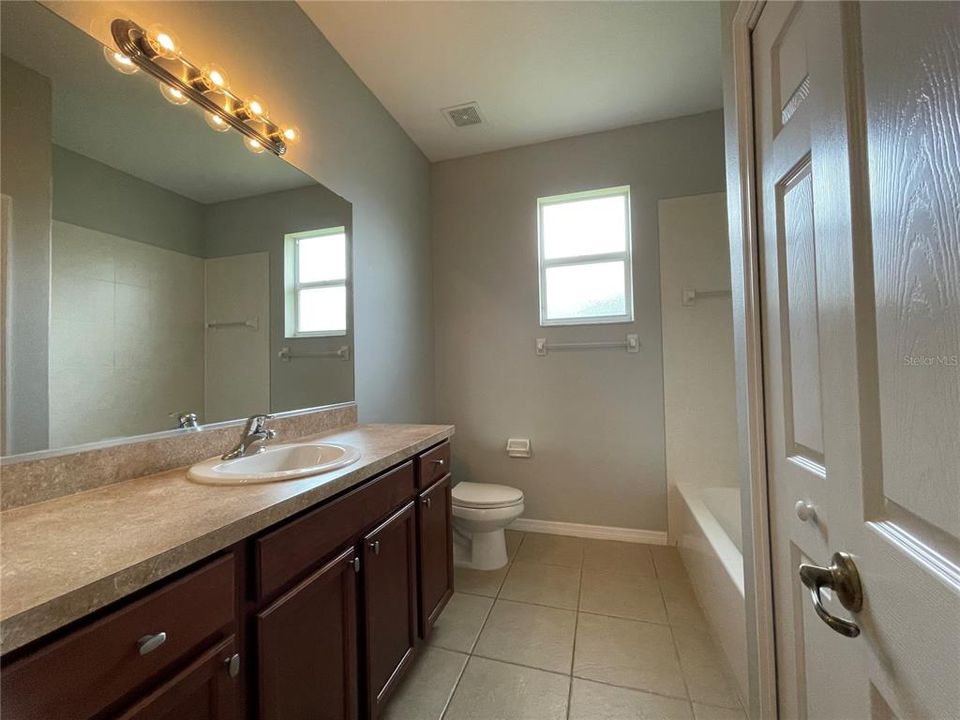 出租: $2,615 (3 贝兹, 2 浴室, 1851 平方英尺)