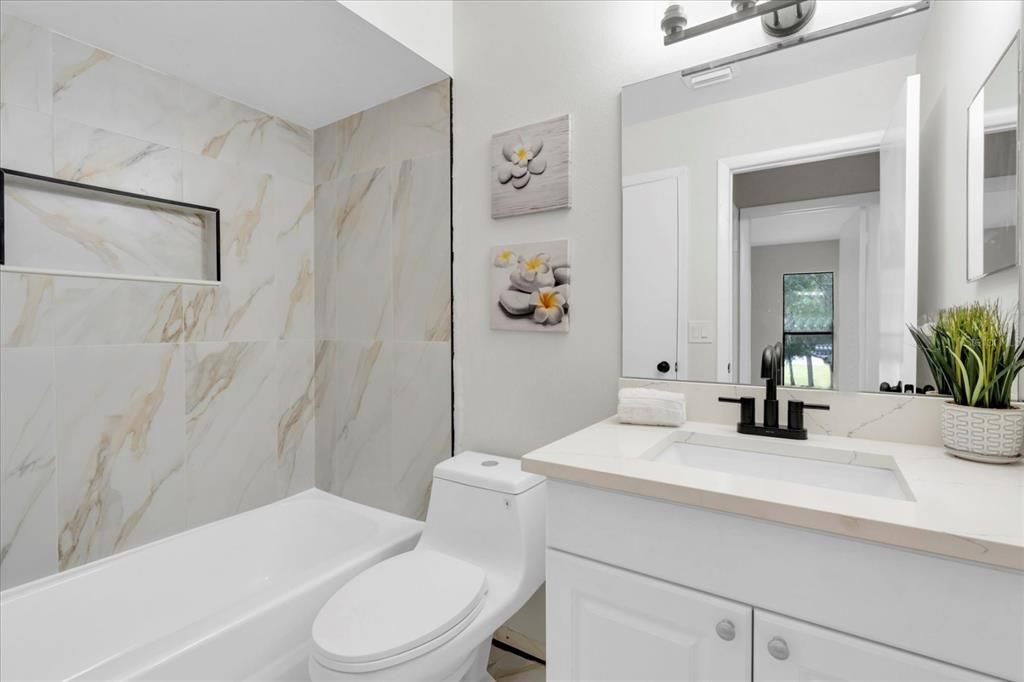 For Sale: $179,500 (2 beds, 2 baths, 1220 Square Feet)