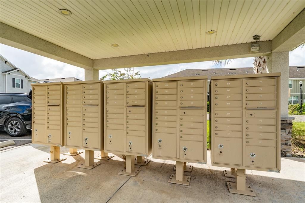 合同活跃: $334,900 (3 贝兹, 2 浴室, 1777 平方英尺)