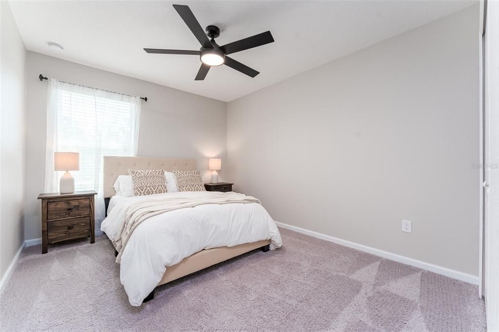 合同活跃: $334,900 (3 贝兹, 2 浴室, 1777 平方英尺)