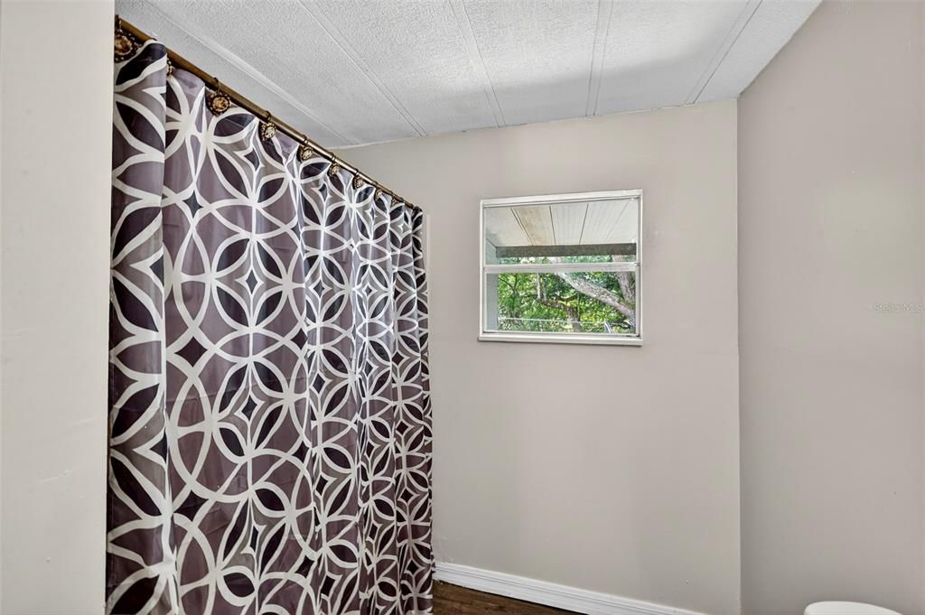 En Venta: $325,000 (3 camas, 2 baños, 1344 Pies cuadrados)