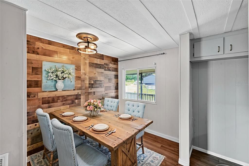 En Venta: $325,000 (3 camas, 2 baños, 1344 Pies cuadrados)