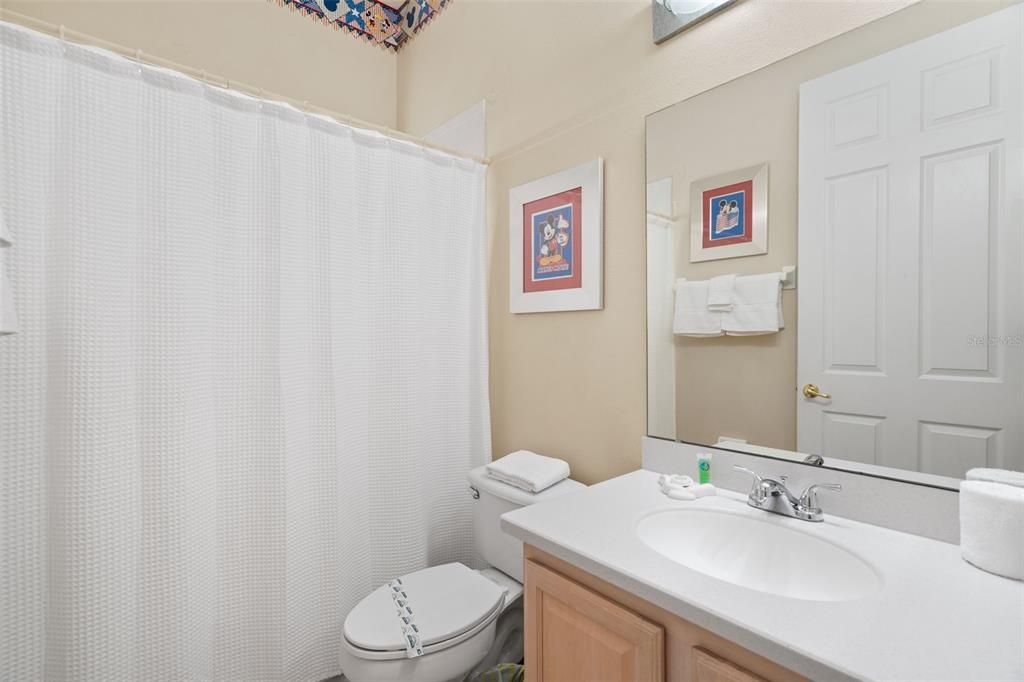 В аренду: $5,500 (5 спален, 4 ванн, 3676 Квадратных фут)