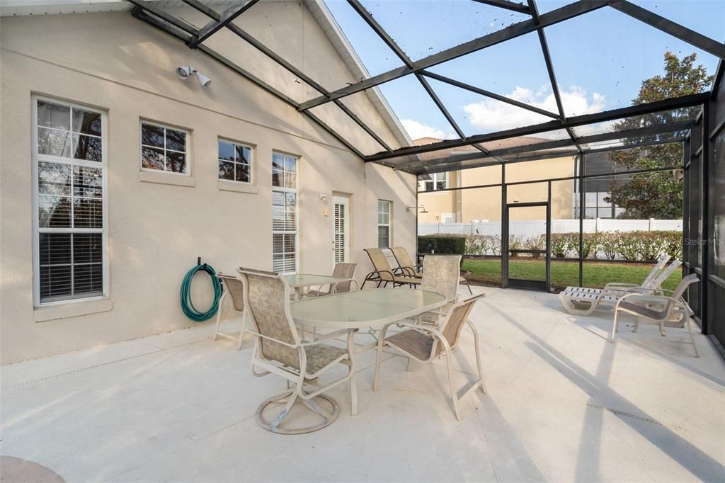 В аренду: $5,500 (5 спален, 4 ванн, 3676 Квадратных фут)