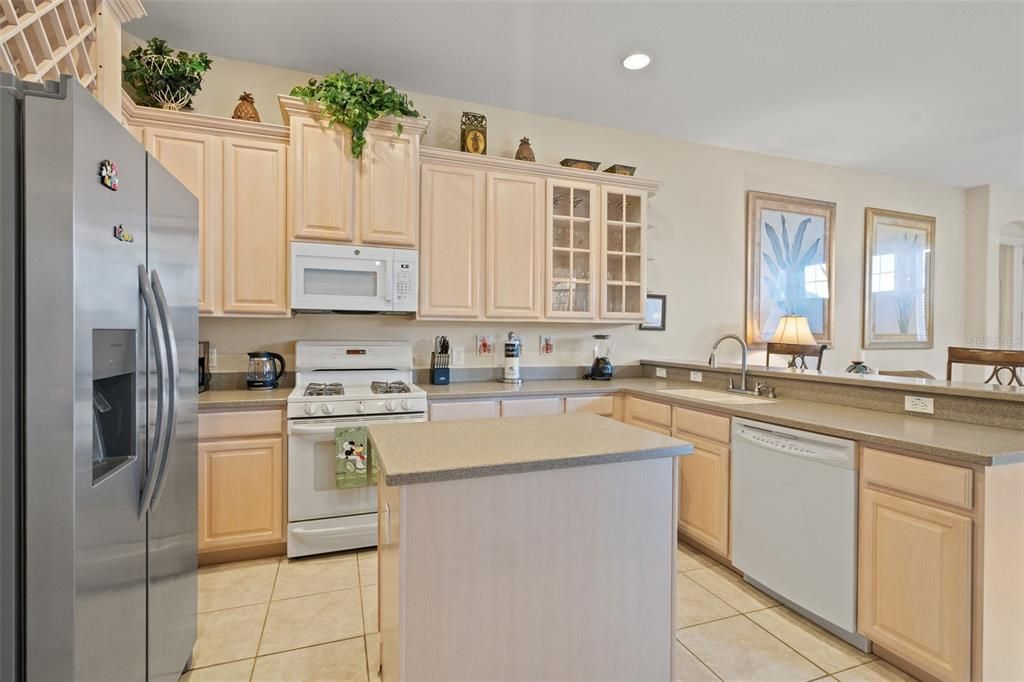 В аренду: $5,500 (5 спален, 4 ванн, 3676 Квадратных фут)