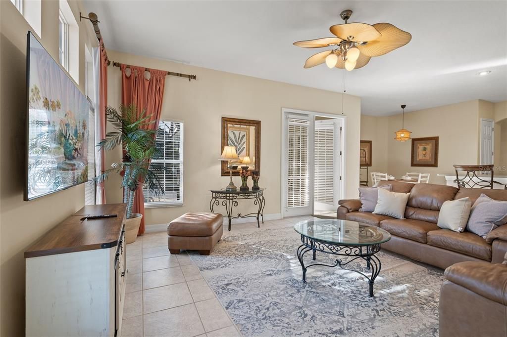 В аренду: $5,500 (5 спален, 4 ванн, 3676 Квадратных фут)