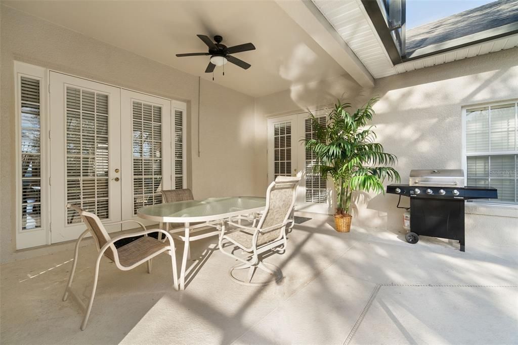 В аренду: $5,500 (5 спален, 4 ванн, 3676 Квадратных фут)