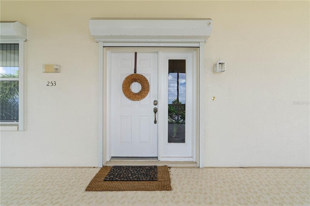 合同活跃: $579,000 (3 贝兹, 2 浴室, 2018 平方英尺)