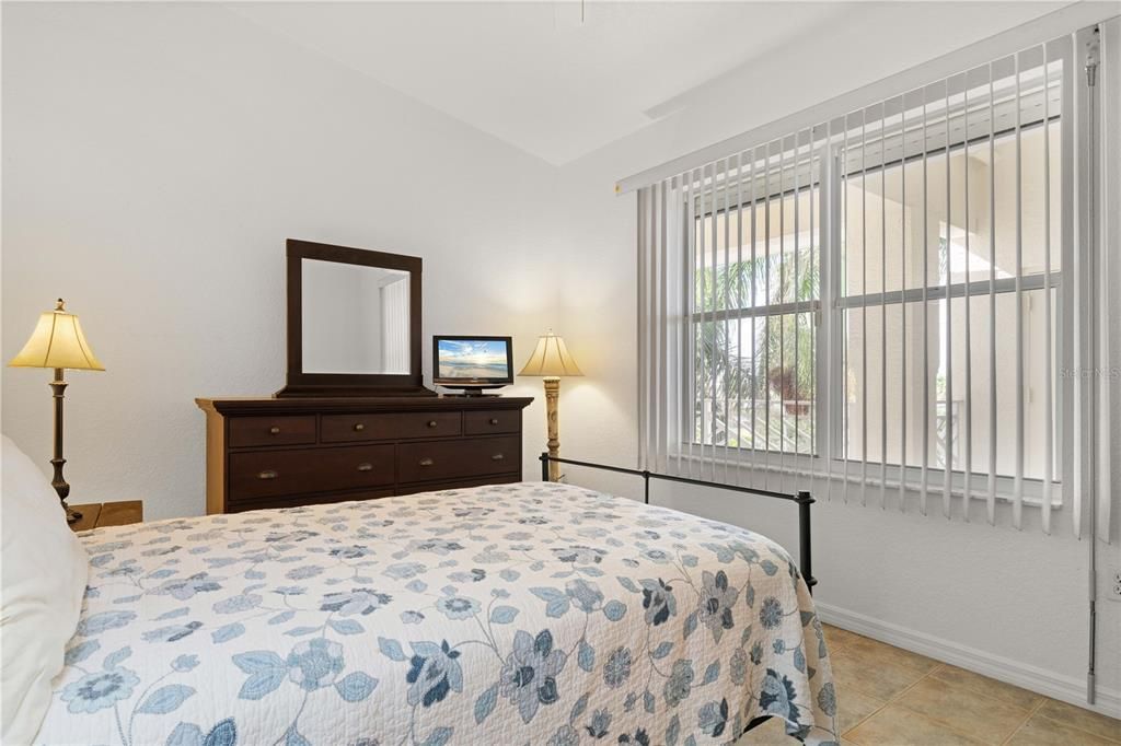 合同活跃: $579,000 (3 贝兹, 2 浴室, 2018 平方英尺)