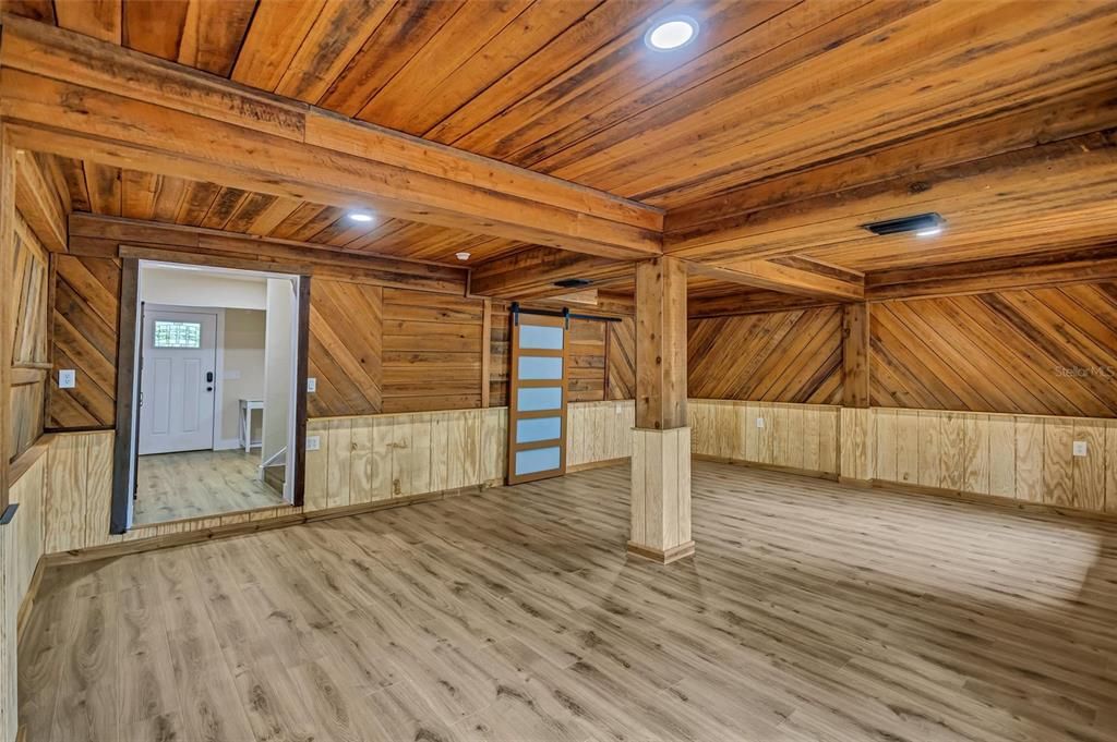 На продажу: $529,900 (3 спален, 2 ванн, 1963 Квадратных фут)