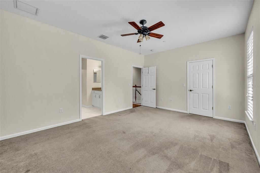 Activo con contrato: $775,000 (3 camas, 2 baños, 2625 Pies cuadrados)