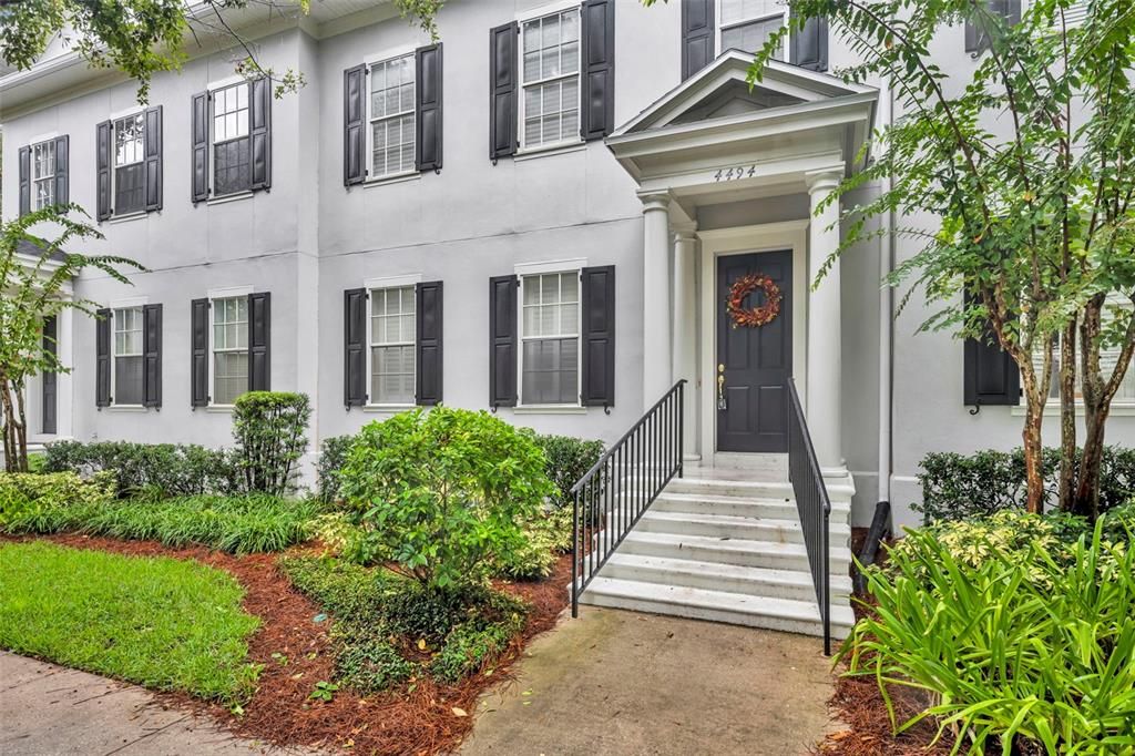 Activo con contrato: $775,000 (3 camas, 2 baños, 2625 Pies cuadrados)