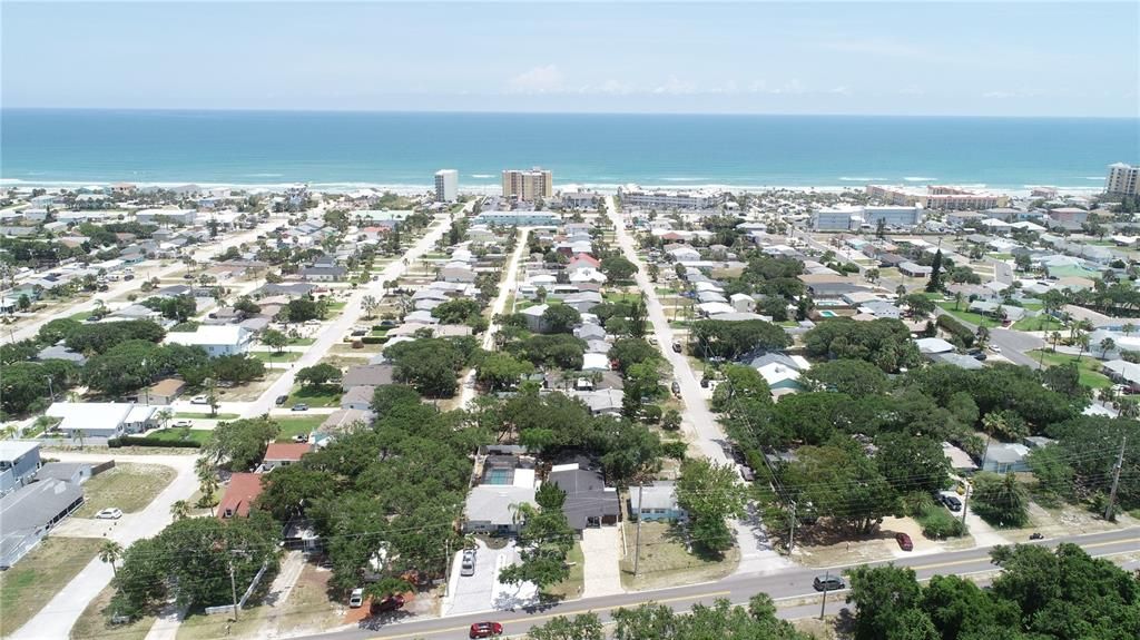 待售: $679,000 (4 贝兹, 2 浴室, 1530 平方英尺)