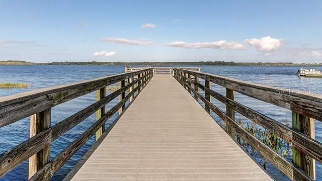 For Sale: $324,900 (2 beds, 2 baths, 1637 Square Feet)