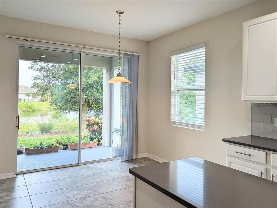 For Sale: $324,900 (2 beds, 2 baths, 1637 Square Feet)