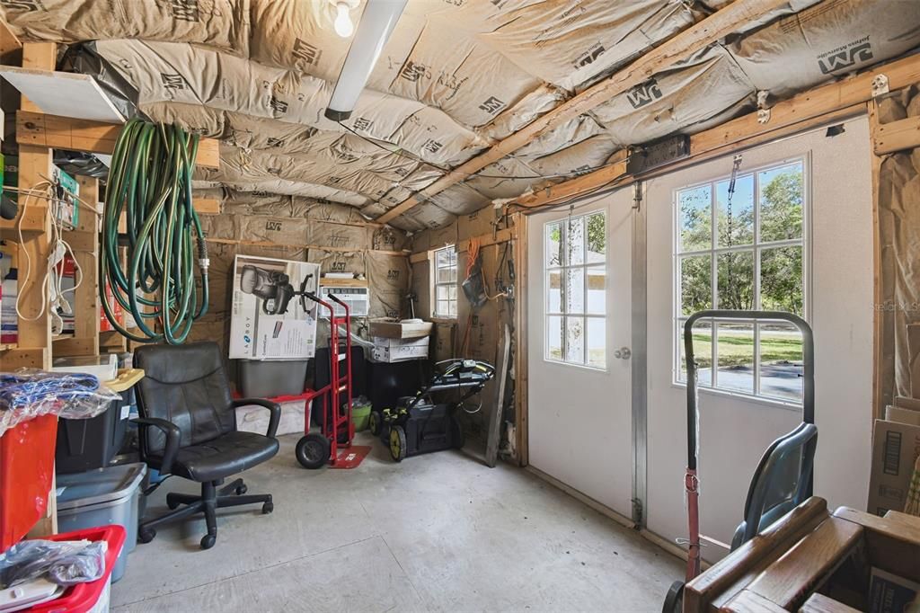 For Sale: $325,000 (3 beds, 2 baths, 1164 Square Feet)