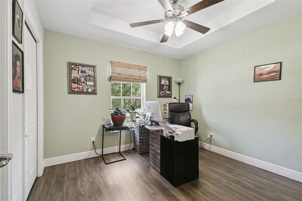 For Sale: $325,000 (3 beds, 2 baths, 1164 Square Feet)