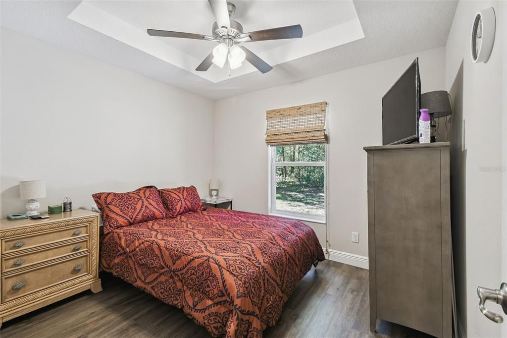 For Sale: $325,000 (3 beds, 2 baths, 1164 Square Feet)