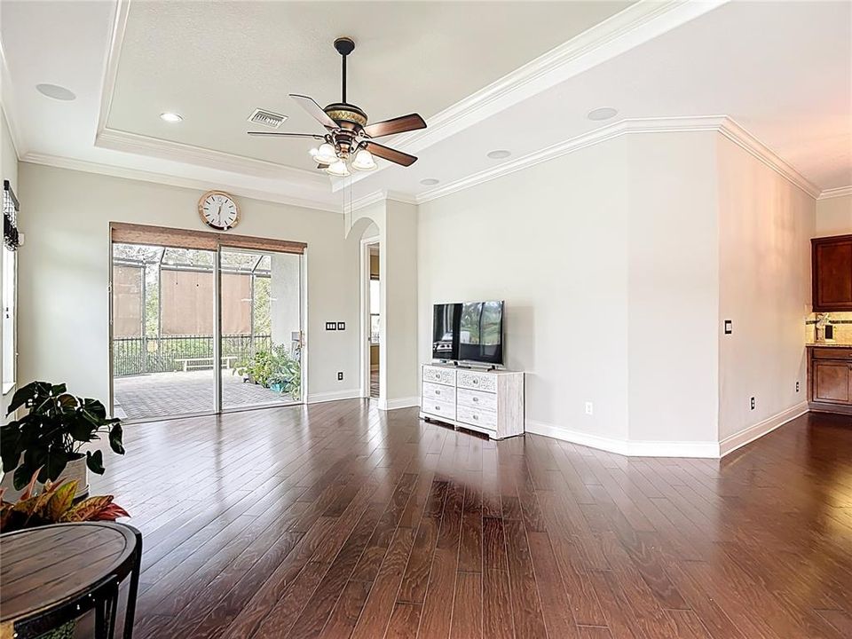 На продажу: $442,500 (3 спален, 2 ванн, 1920 Квадратных фут)