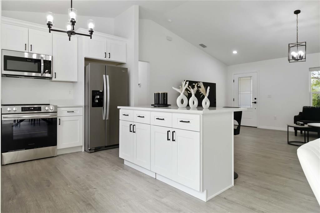 待售: $334,900 (3 贝兹, 2 浴室, 1354 平方英尺)