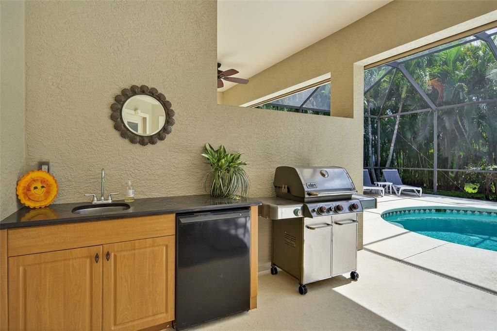 For Sale: $640,000 (3 beds, 3 baths, 2552 Square Feet)