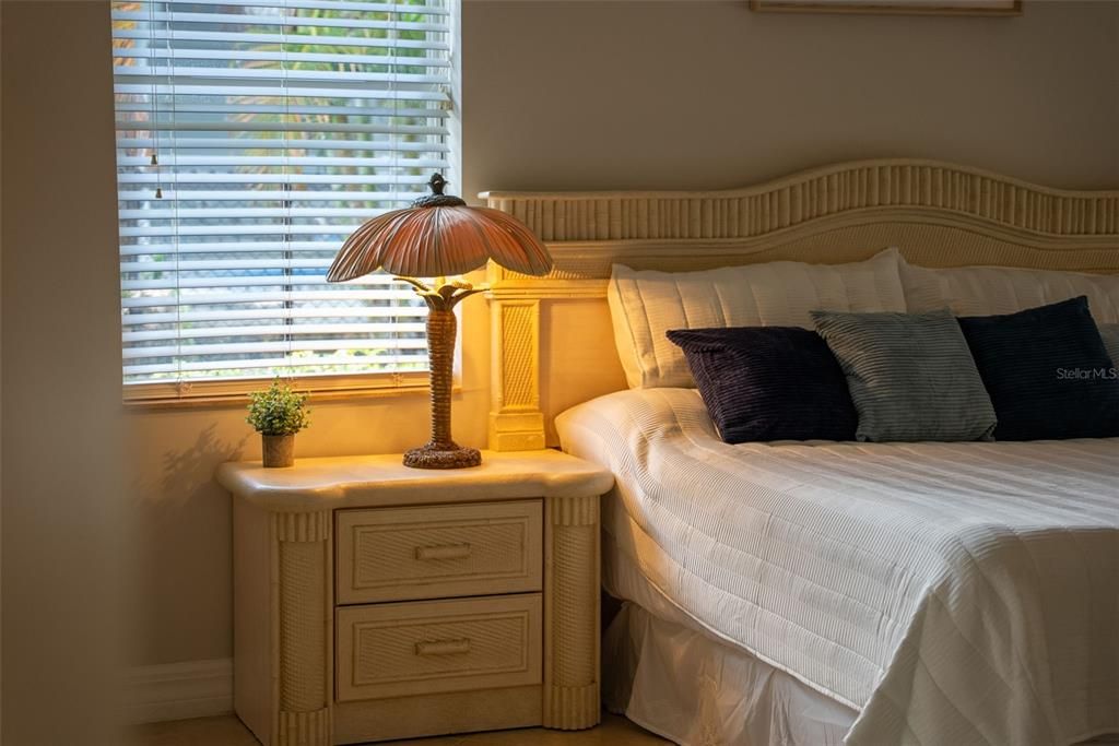 For Sale: $640,000 (3 beds, 3 baths, 2552 Square Feet)