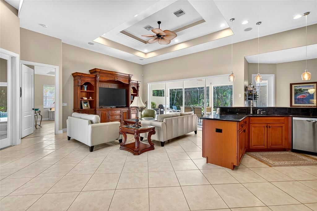 For Sale: $640,000 (3 beds, 3 baths, 2552 Square Feet)