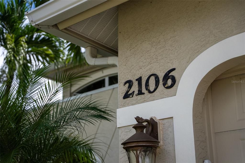 For Sale: $640,000 (3 beds, 3 baths, 2552 Square Feet)