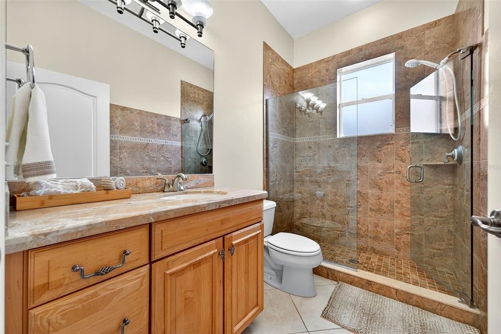 For Sale: $640,000 (3 beds, 3 baths, 2552 Square Feet)